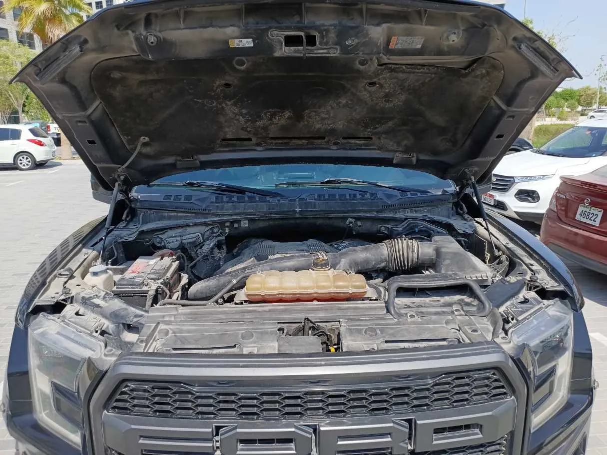 Car image 27
