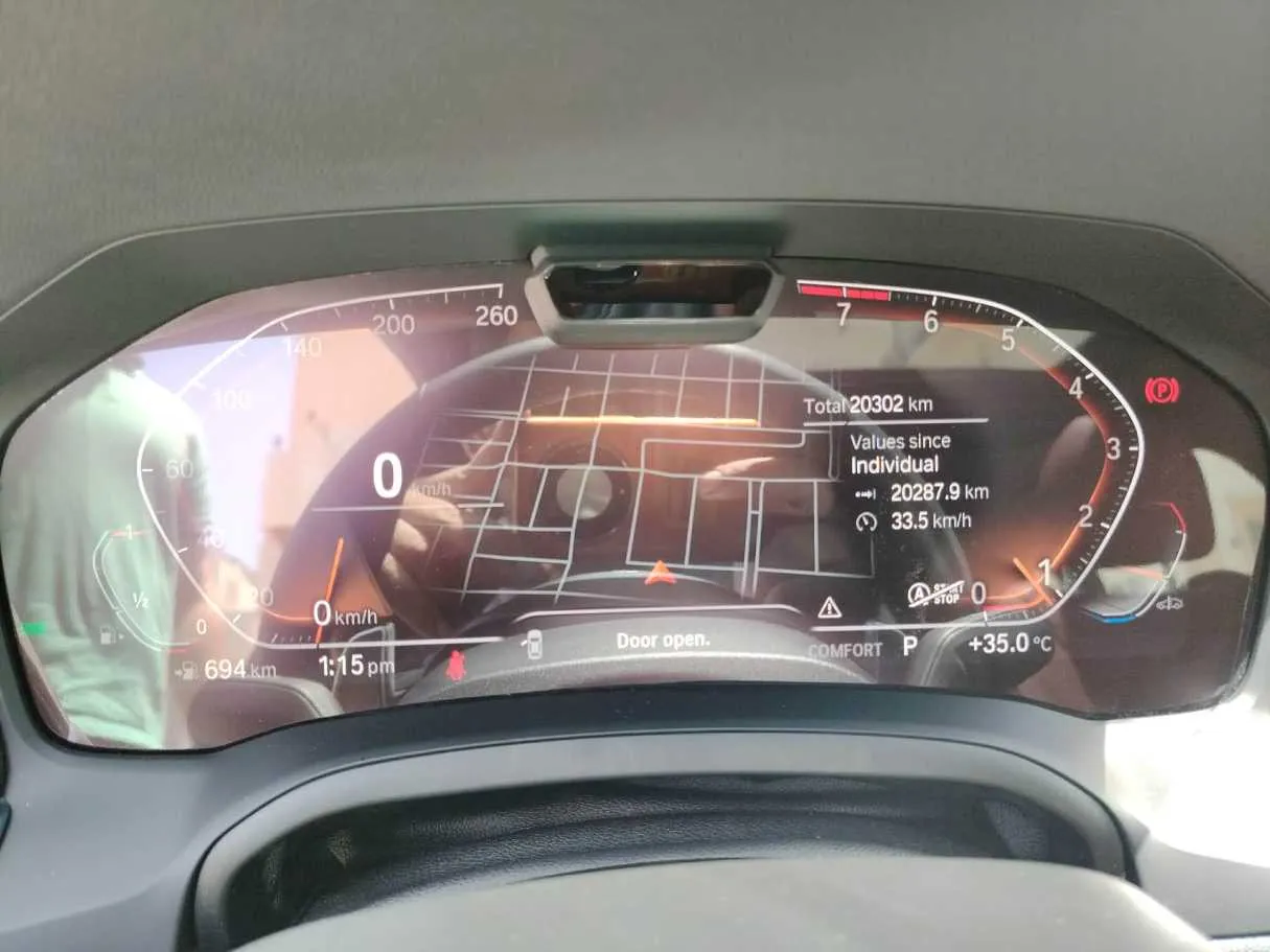 Car image 28