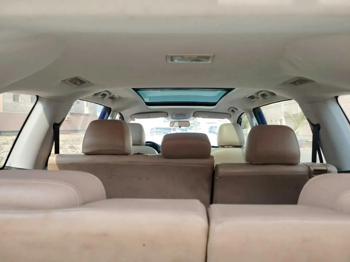 Car image 34