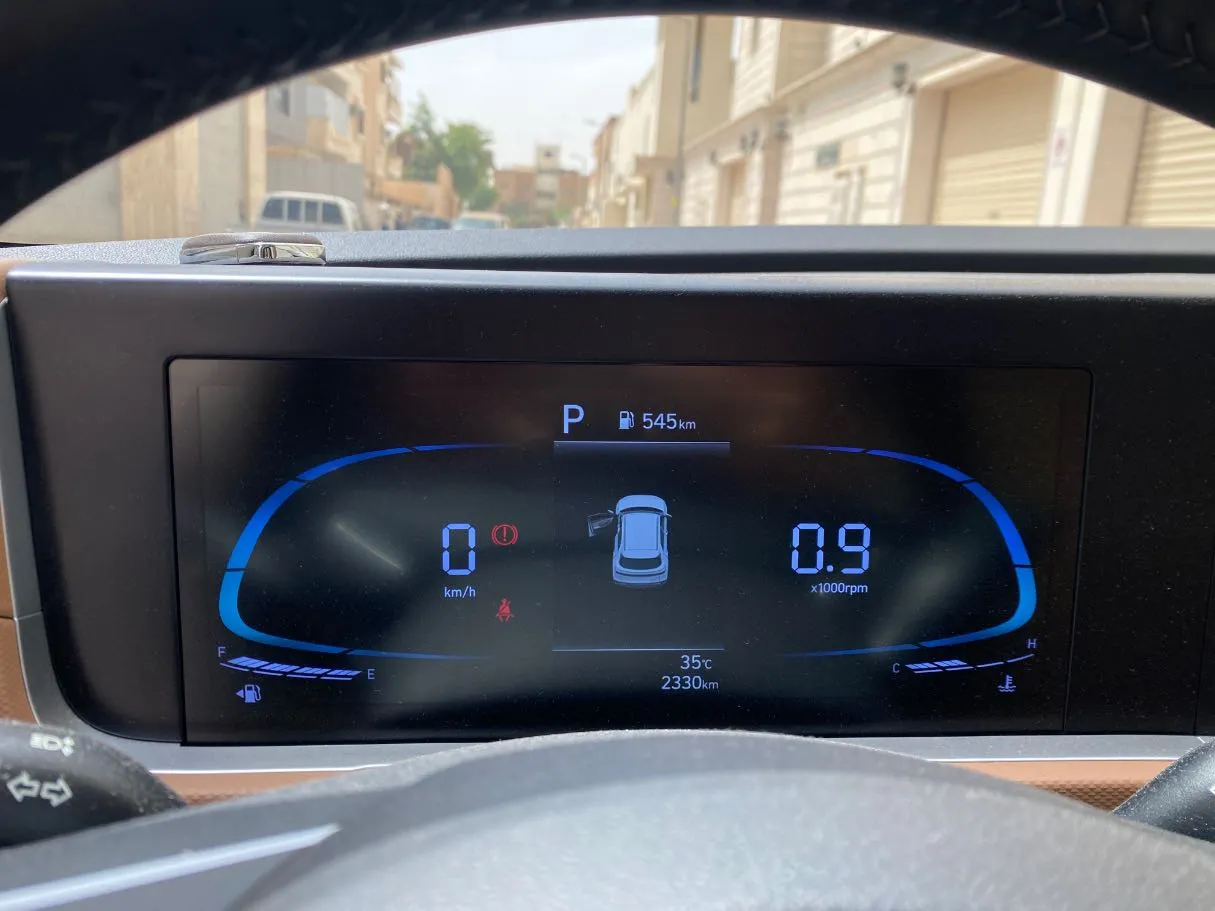 Car image 21