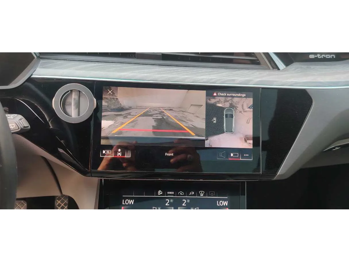 Car image 32