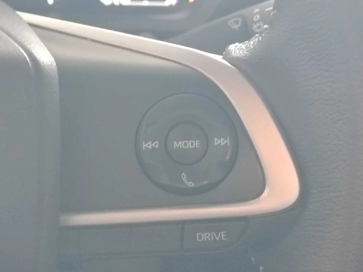 Car image 28
