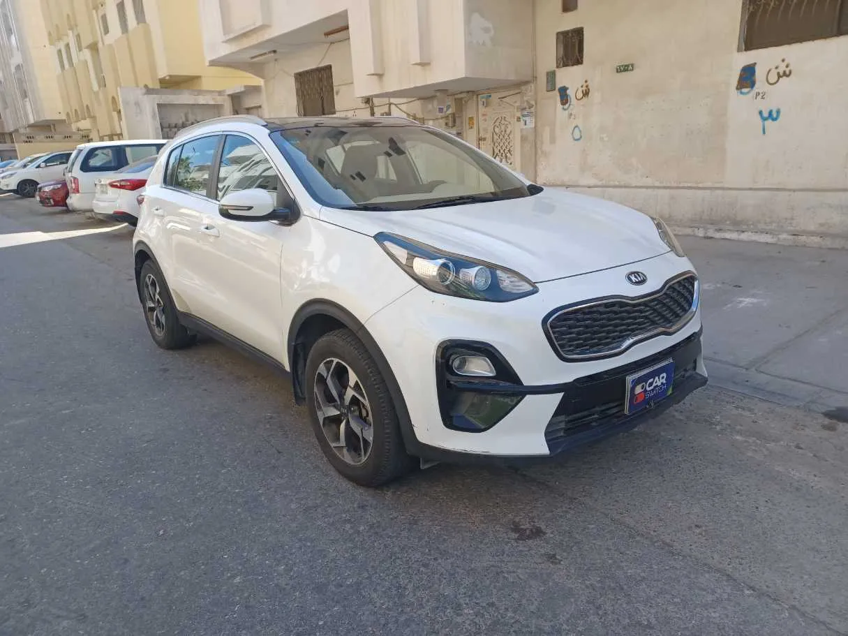 Car image 3