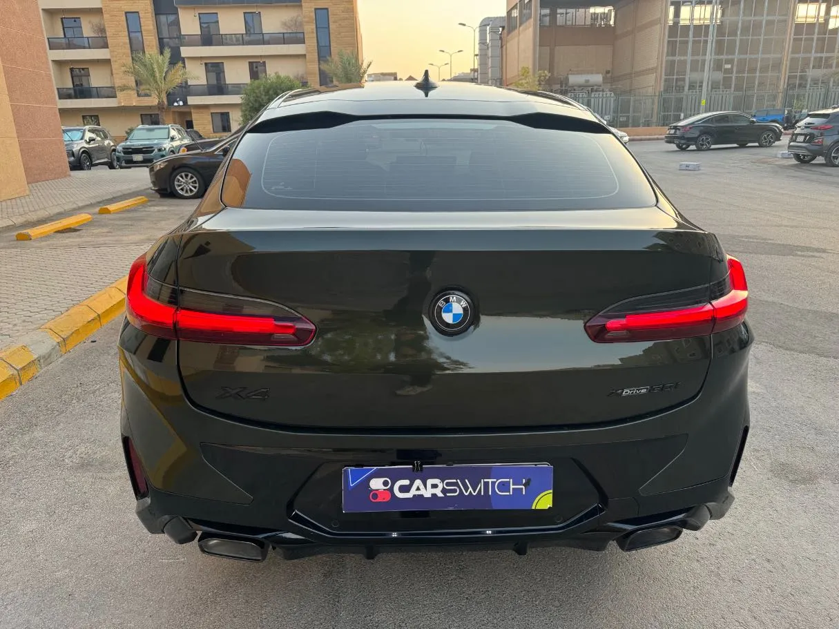 Car image 6