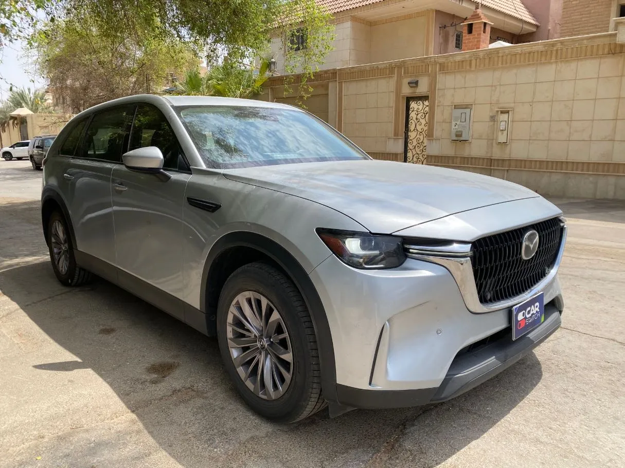 Car image 3