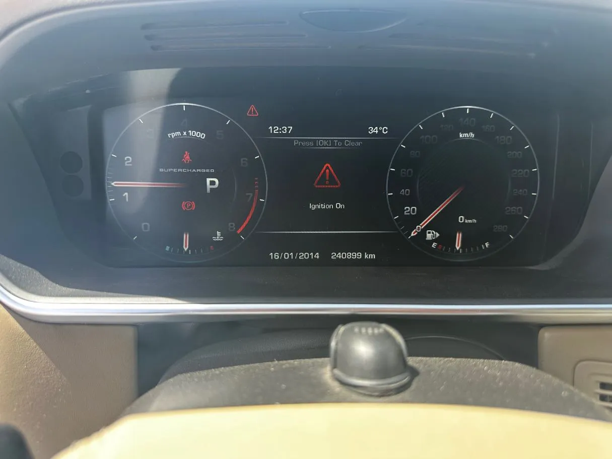 Car image 24