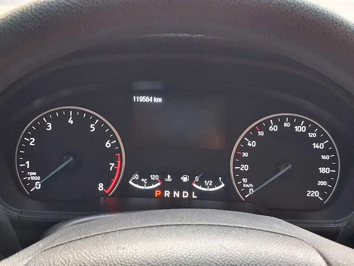 Car image 20