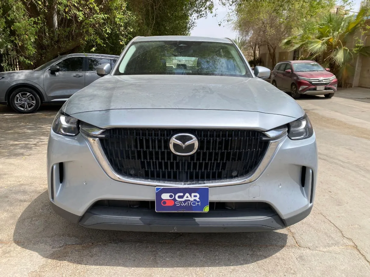 Car image 2