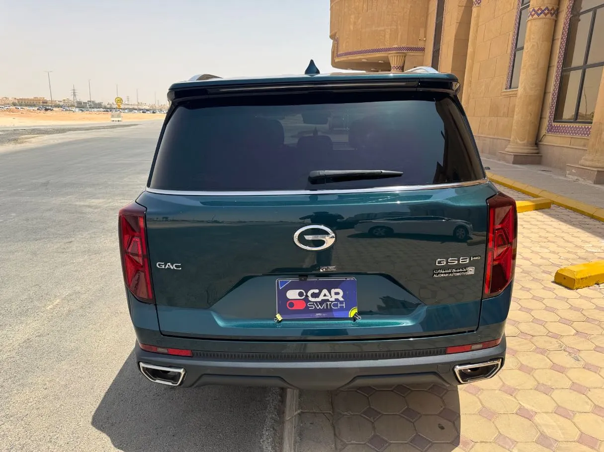 Car image 6