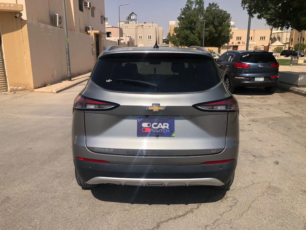 Car image 6