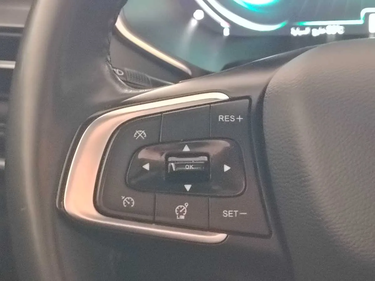 Car image 29
