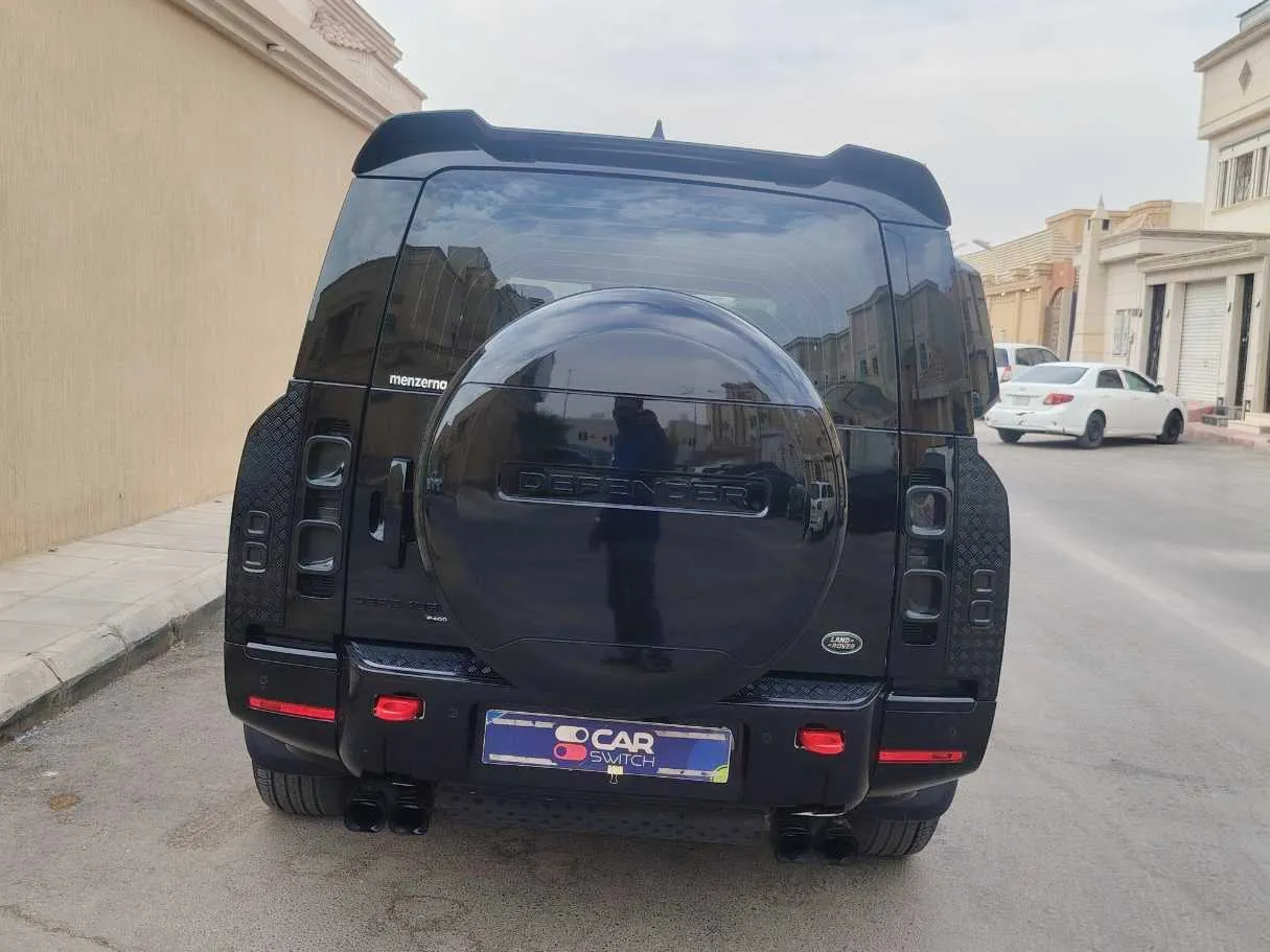 Car image 6