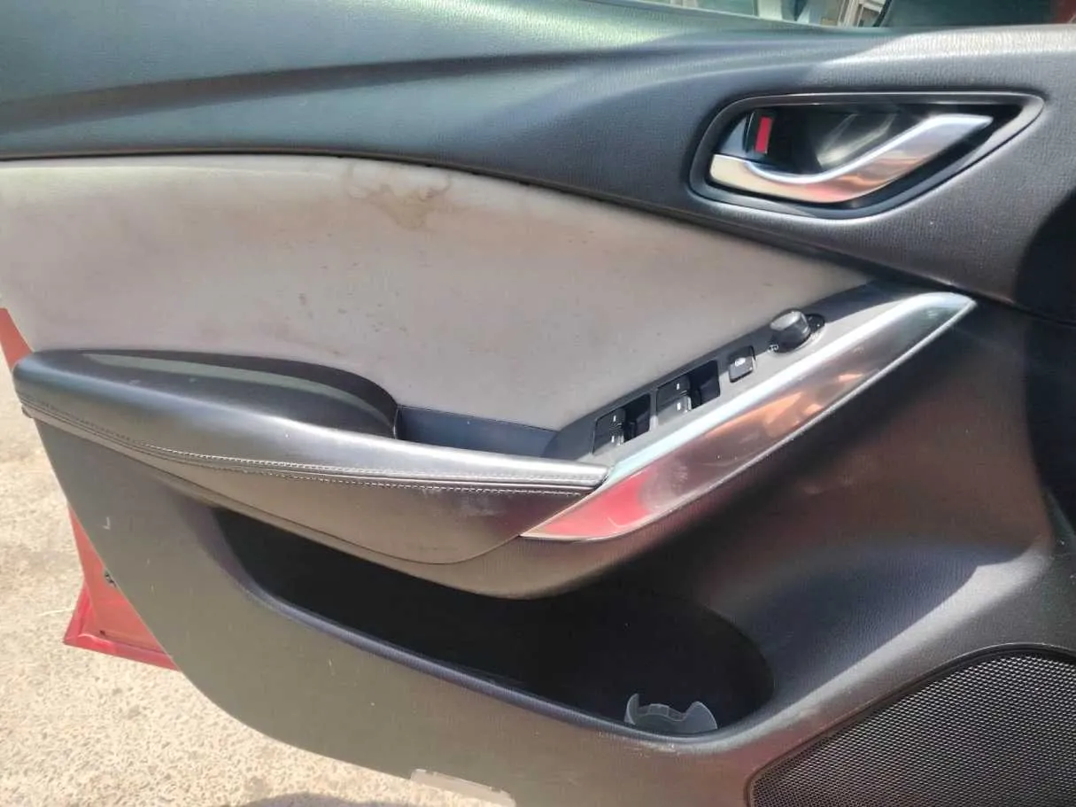 Car image 31