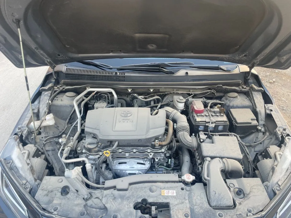 Car image 26