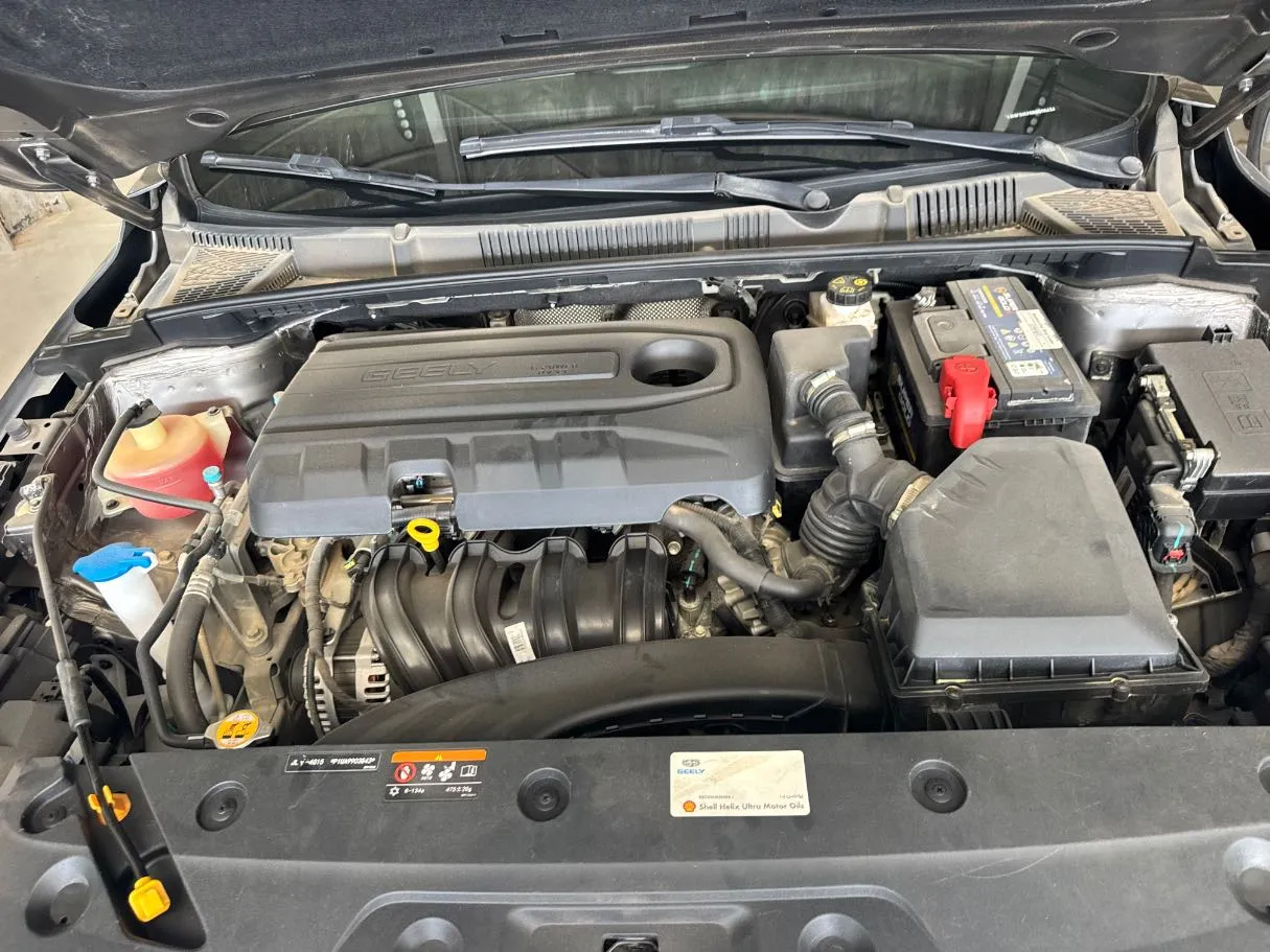 Car image 18