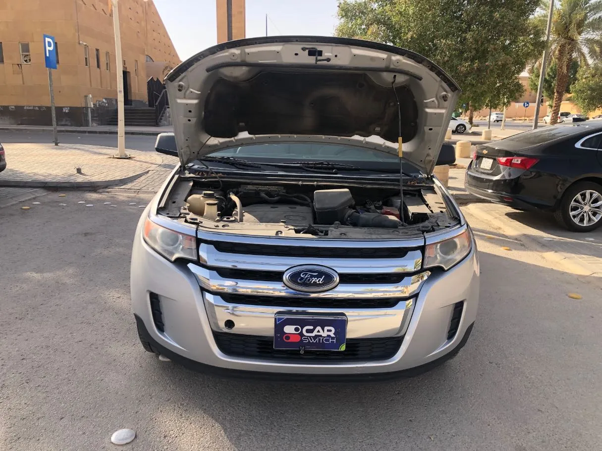 Car image 23