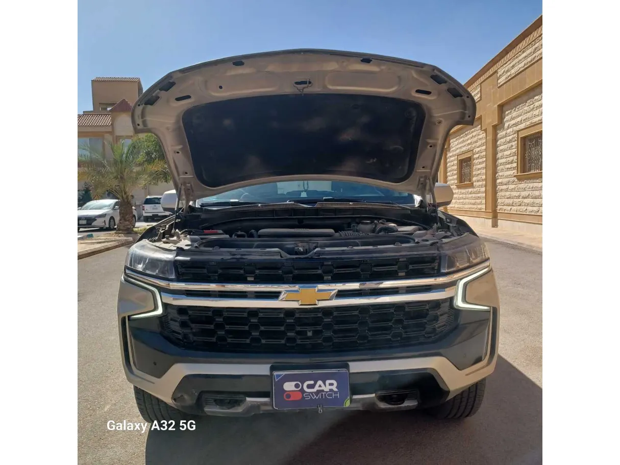 Car image 30