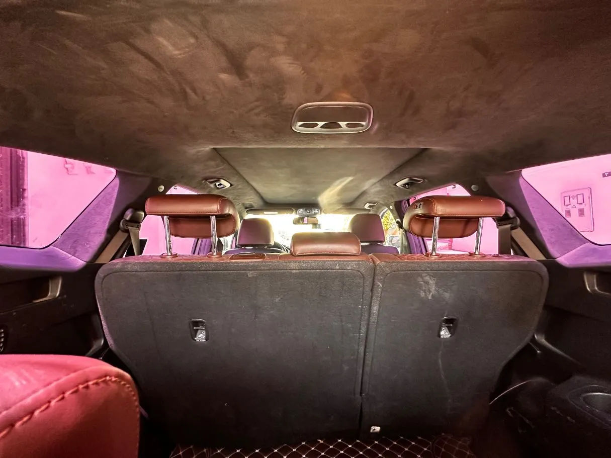 Car image 23
