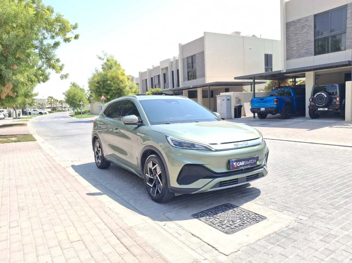 Car image 3