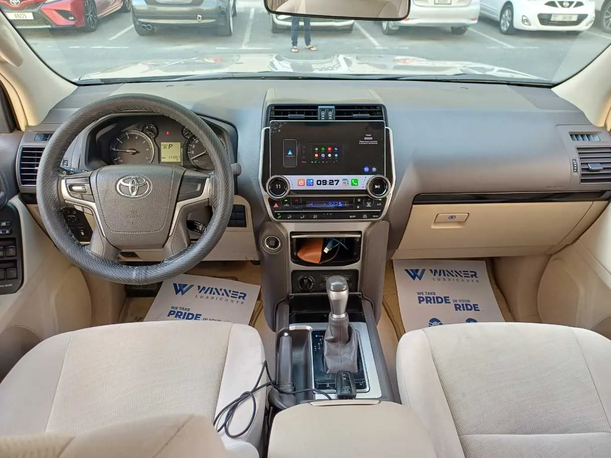 Car image 15