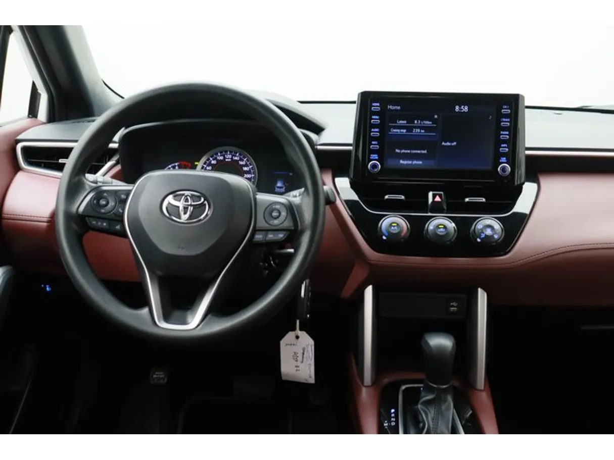 Car image 15