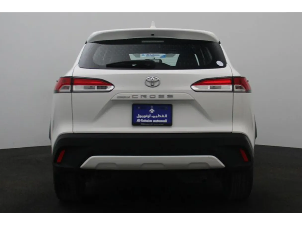 Car image 12