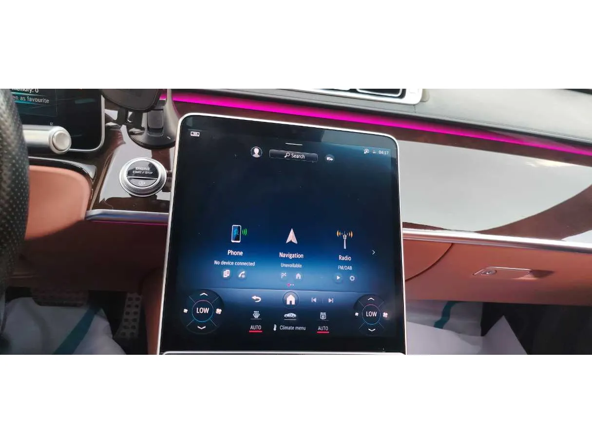 Car image 16