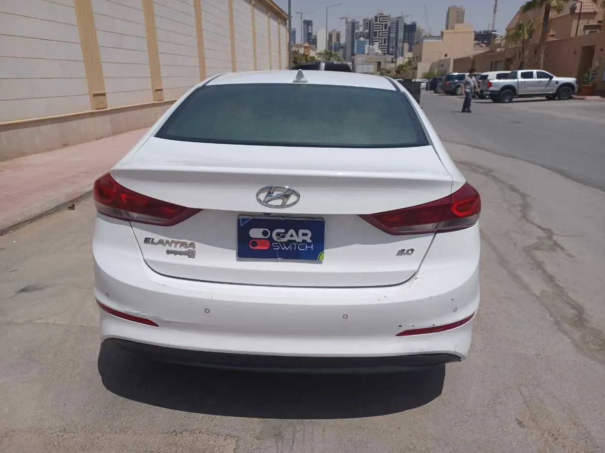 Car image 6
