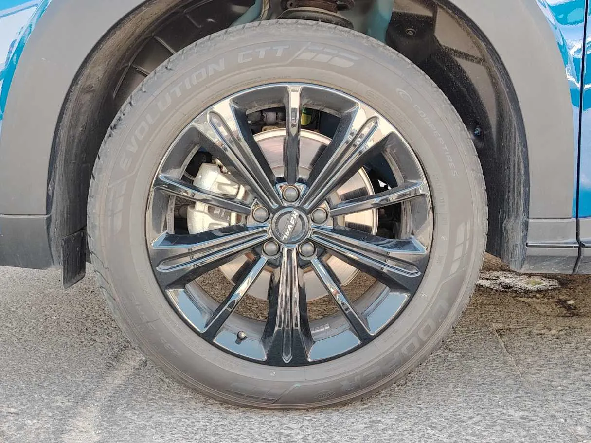 Car image 10