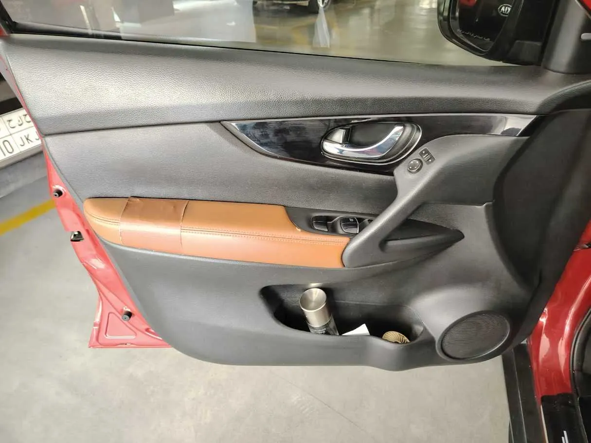 Car image 34