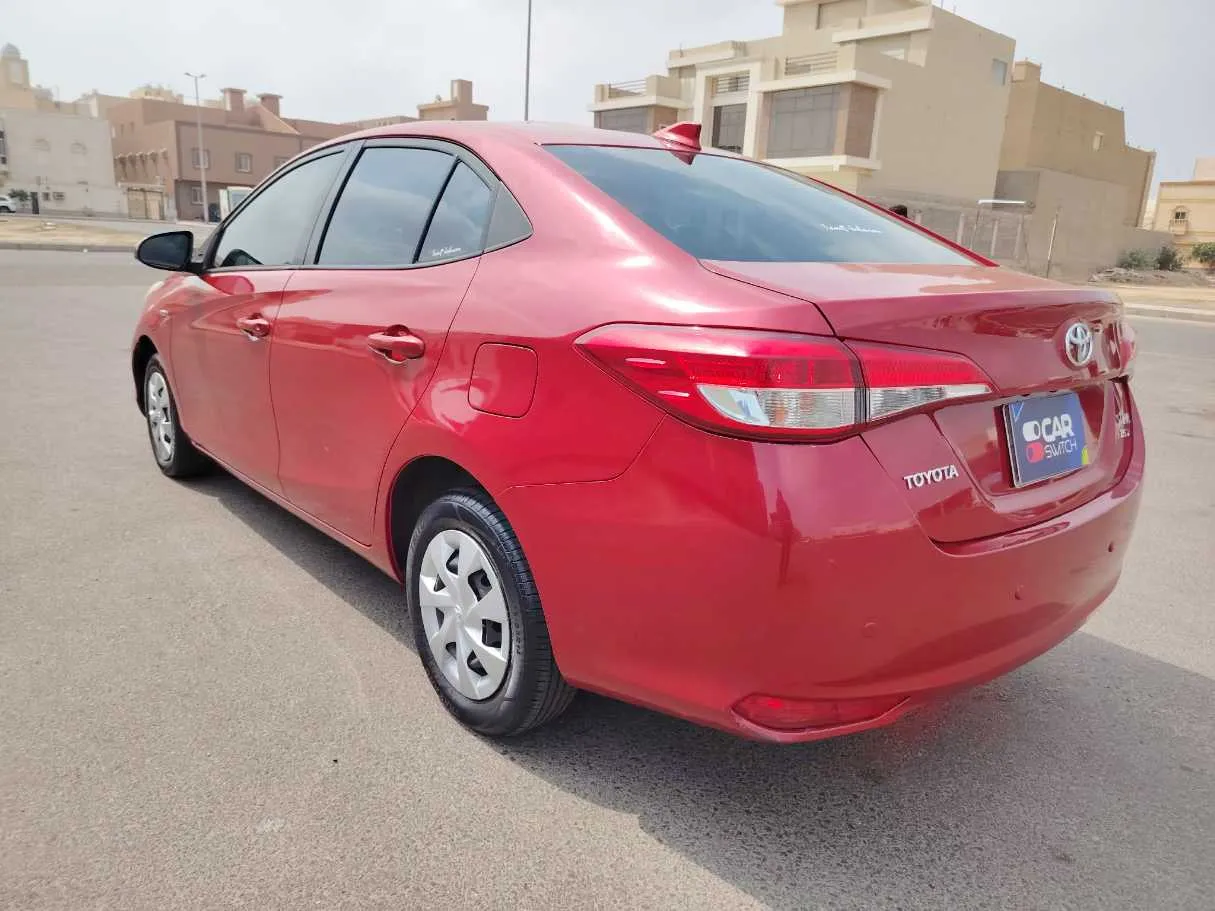 Car image 7