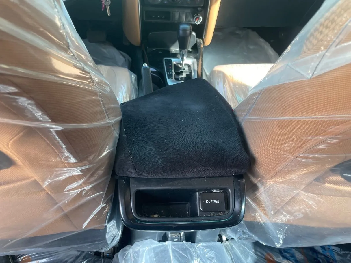 Car image 22