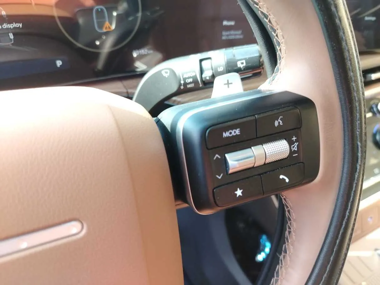Car image 39
