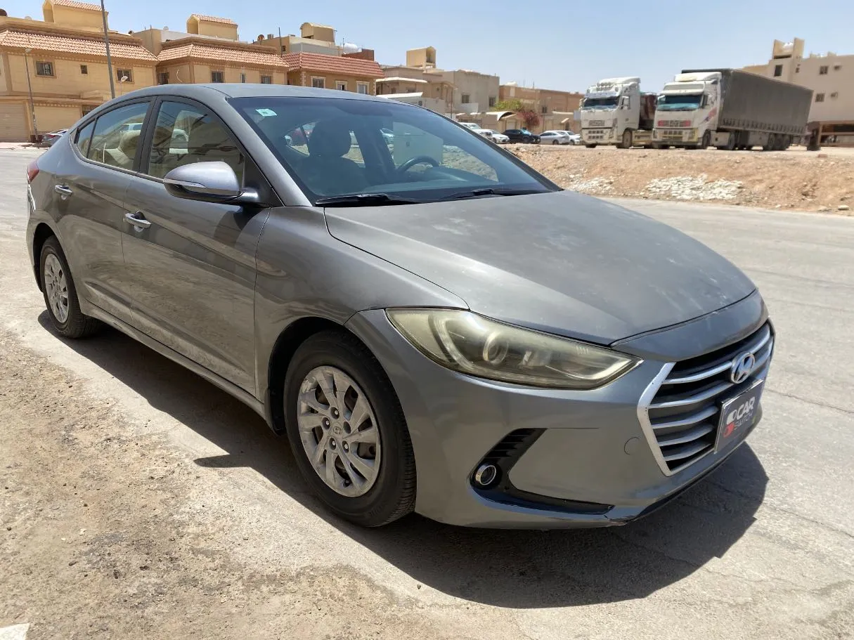Car image 3