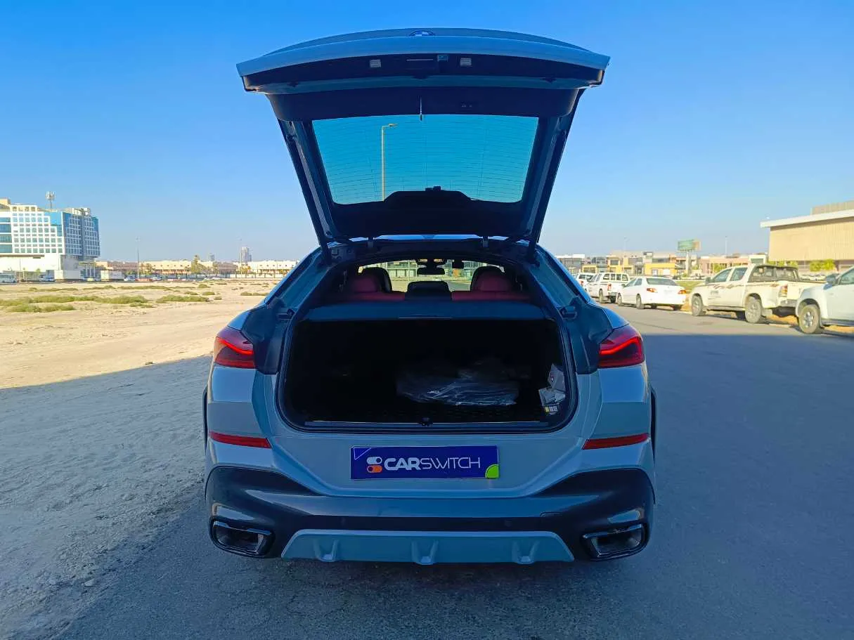 Car image 35