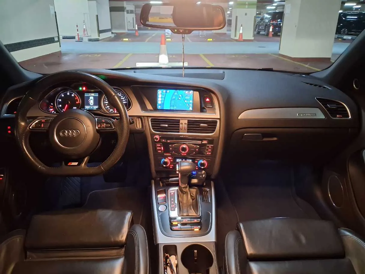 Car image 13