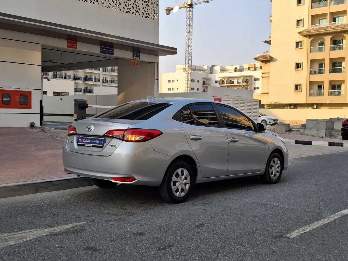 Car image 5