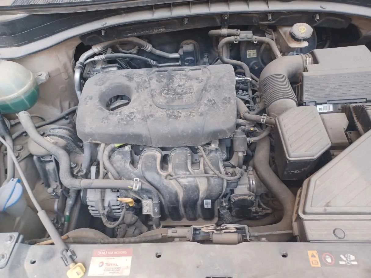 Car image 23