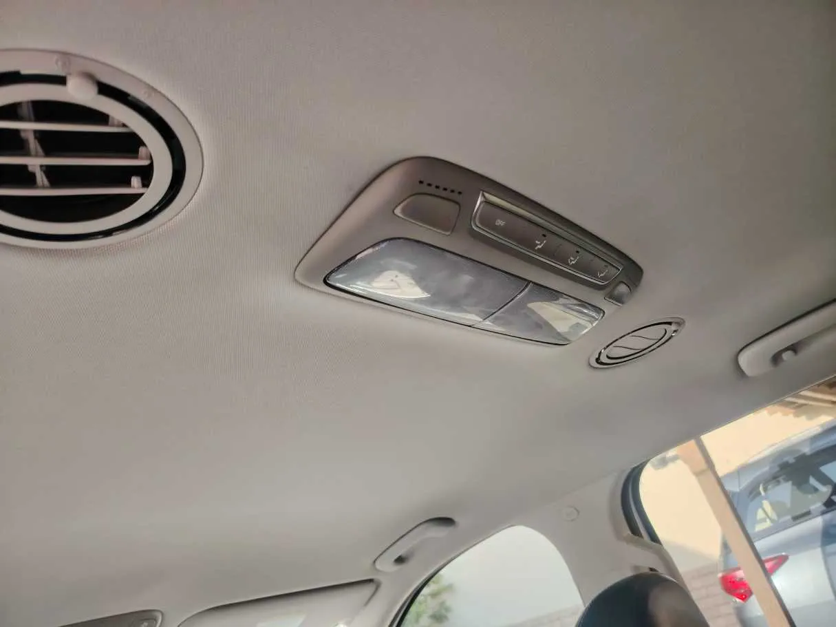 Car image 38