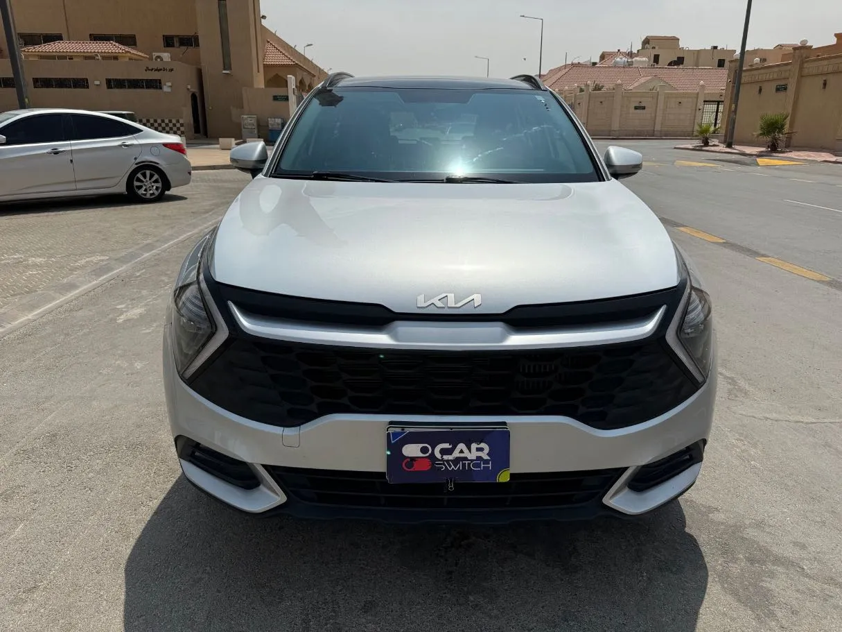 Car image 2