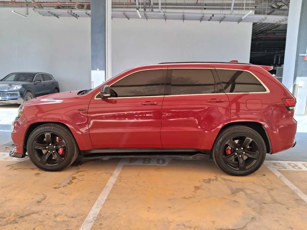 Car image 8