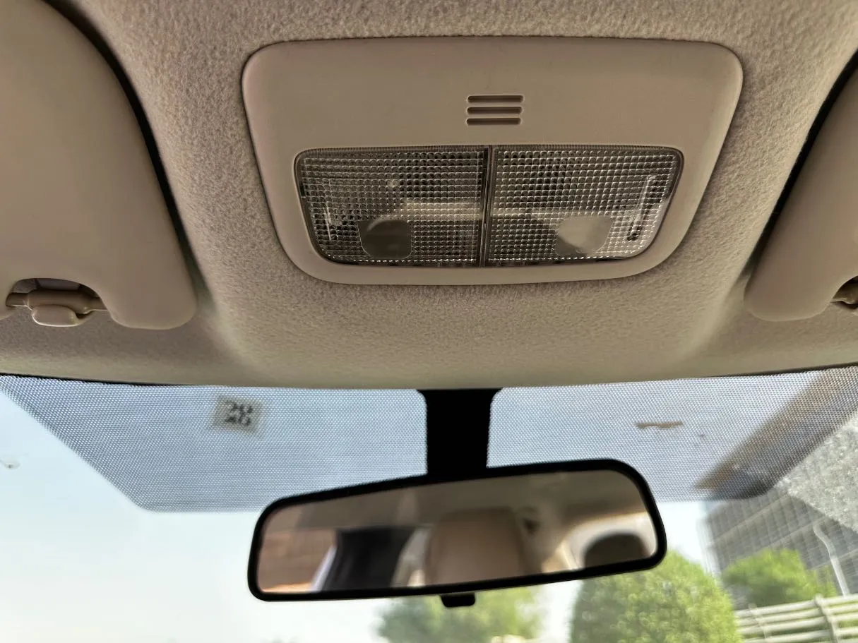 Car image 22