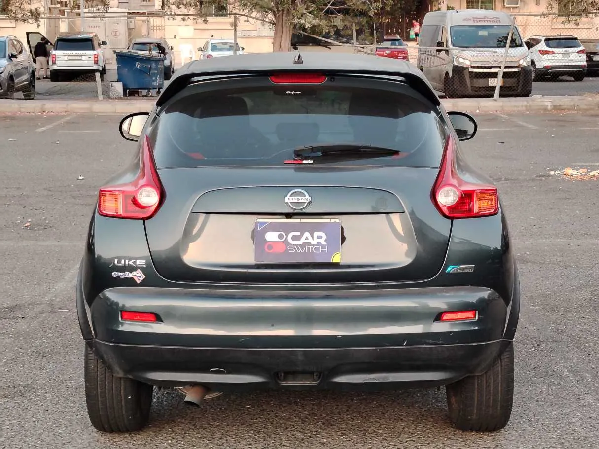 Car image 6