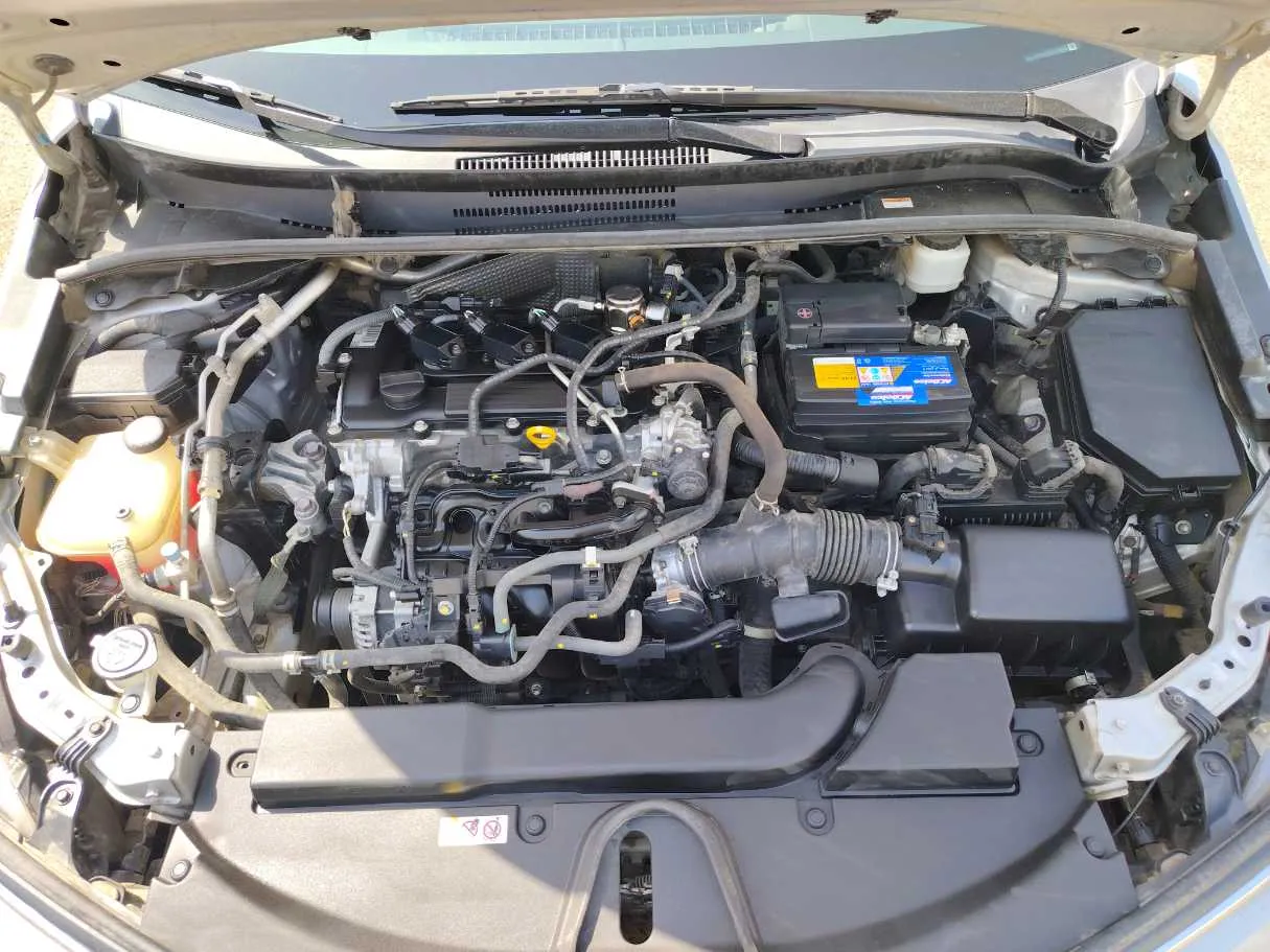 Car image 29