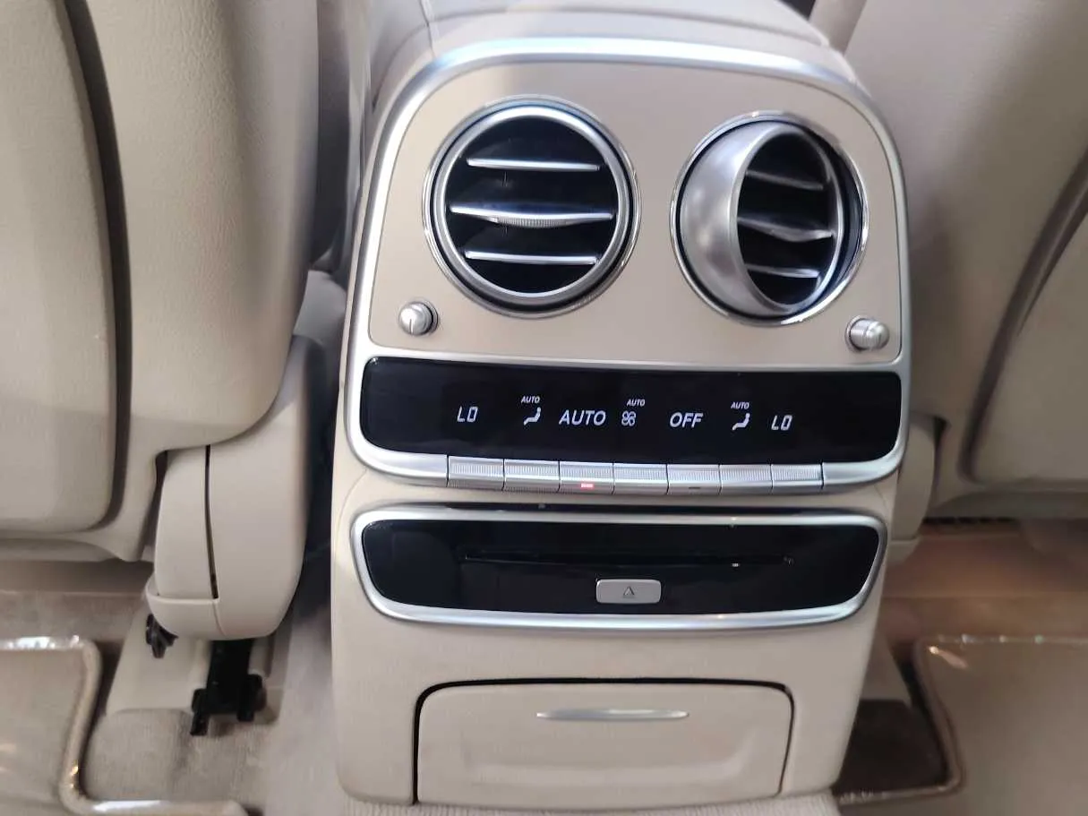 Car image 33