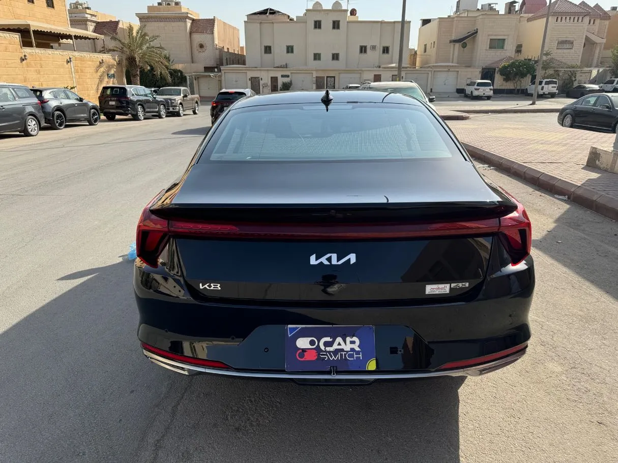 Car image 6