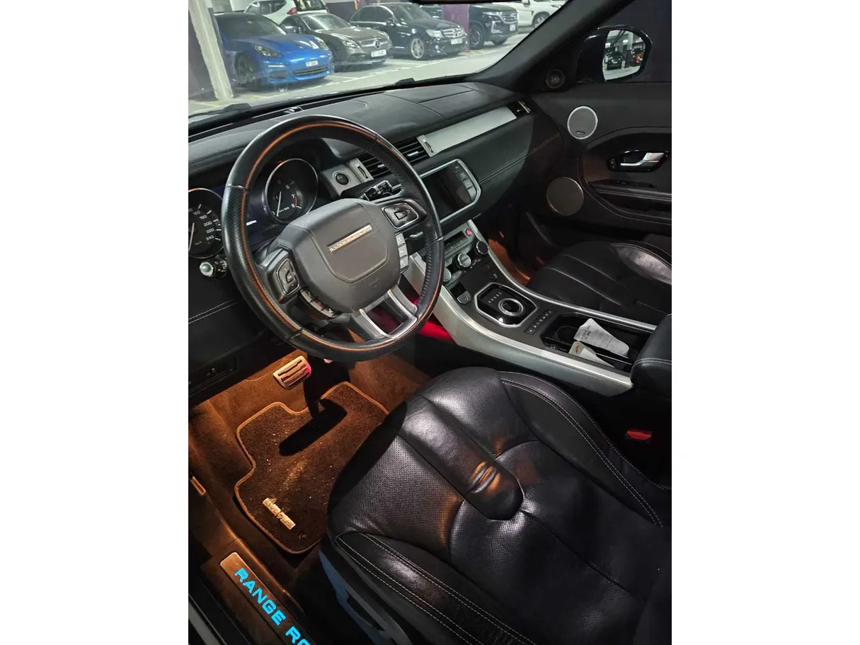 Car image 8