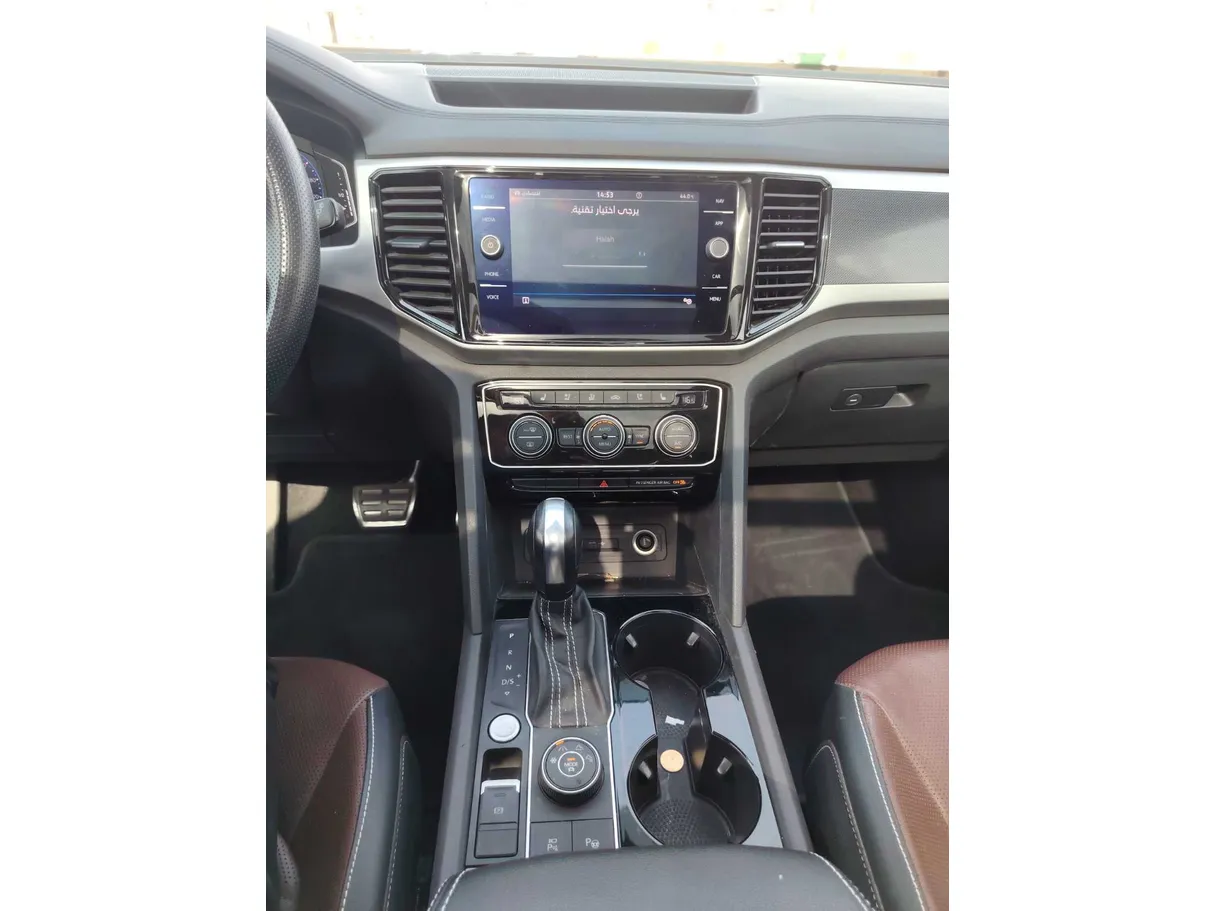 Car image 21