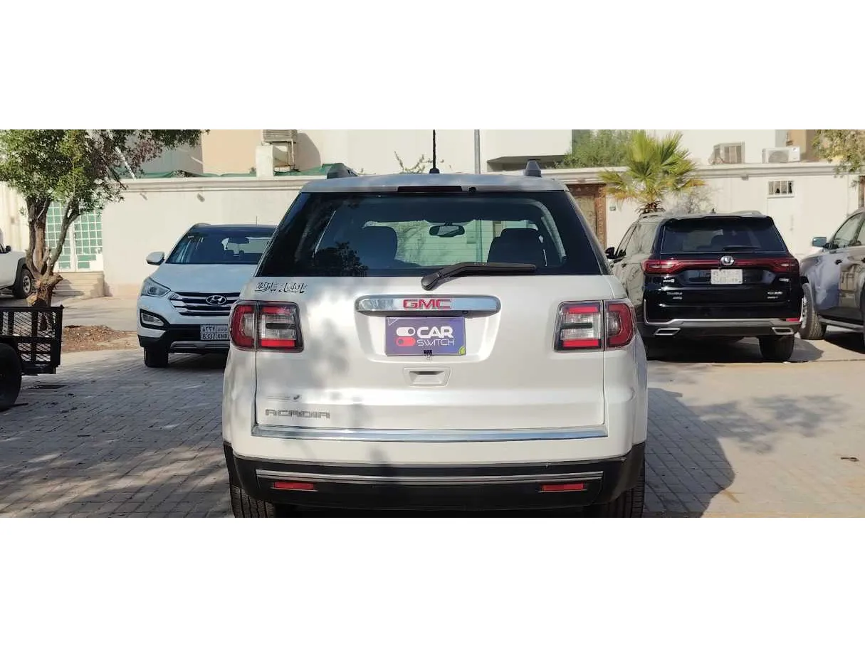 Car image 6