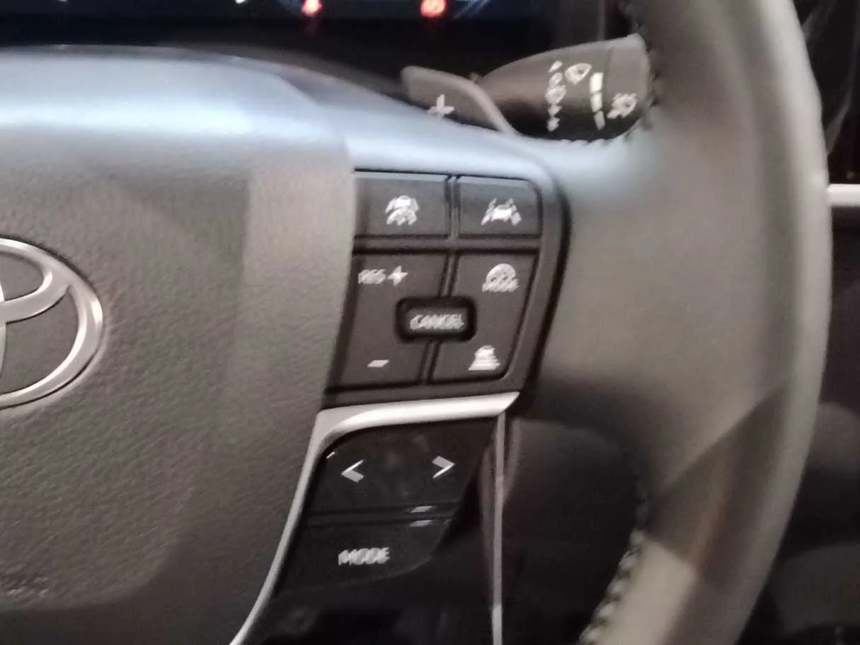 Car image 29